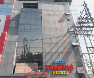 Hotel Yashika Palace